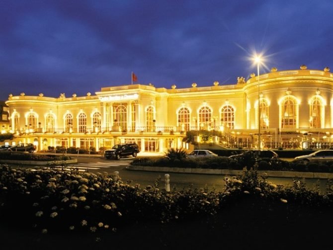 Unique casino france à France